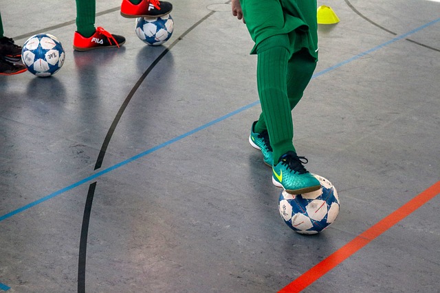 太阳队遭连败，争夺前十落后明显！杜兰特表现疲态尽显，面临多重劣势.